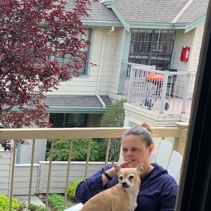 Meet your Posher, Danielle